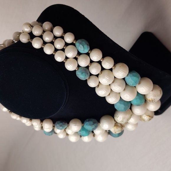 3 Strand Faux Pearl and Faux Turquoise Necklace - Picture 3 of 5